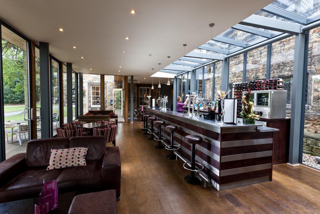 Best Western Plus Sheffield Mosborough Hall Hotel Restaurant bilde